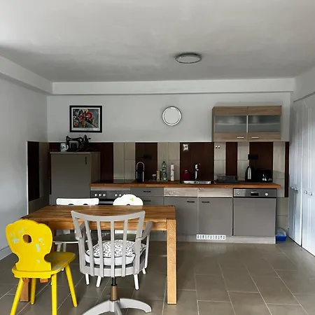 Gemuetliches Privatapartment Am Radweg Hinding