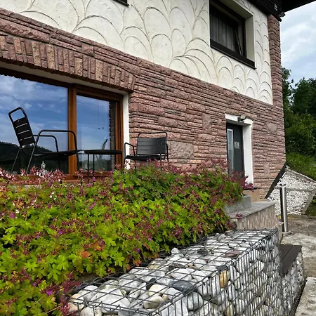 Gemuetliches Am Donau-radweg -5 Km Von Passau Apartament *